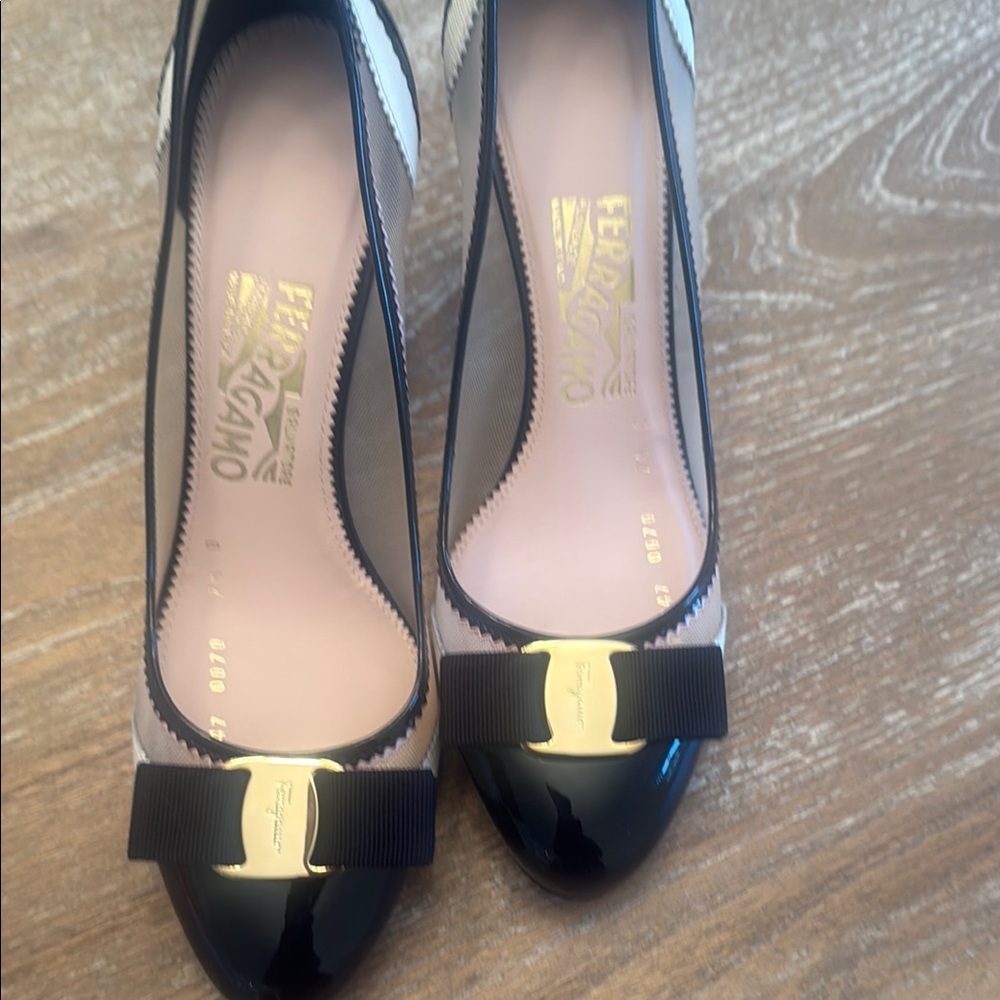 Salvatore Ferragamo Black and Cream Heels with Gold Accent